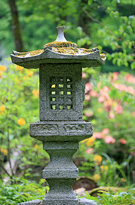 日本花园中的小石碑寺庙佛教徒文化宗教绿色花园石头图片