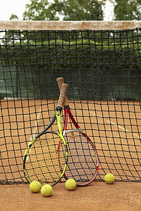 与粘土法院网对抗拉链和网球图片
