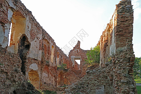 一座旧红砖楼的废墙石墙黏土框架建筑石工水泥城堡建筑学墙纸石头图片