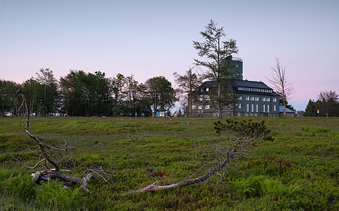 德国Sauerland地区自然植物群天空山峰环境首脑风景远足城市生境图片