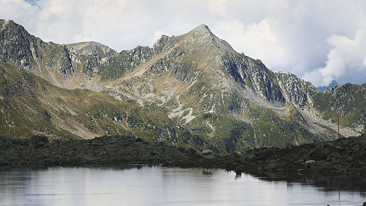奥地利阿尔卑斯山身体水库季节晴天冒险顶峰首脑贮存石头岩石图片