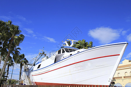 西班牙圣波拉岛一个广场的渔船渔夫航行环境博物馆沿海海滩安全海岸金属太阳图片