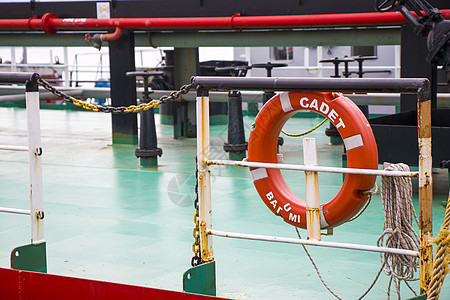 巴统港 港口的船 黑海多彩的船只旅游海岸线建筑海洋蓝色海滩旅行起重机景观船运图片