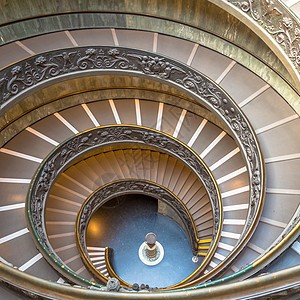 意大利罗马Vatica博物馆著名的螺旋阶梯楼梯博物馆观光坡道艺术历史圆圈旅行教廷地标梯子图片