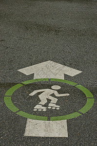 滑冰道路标志图片