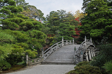秋天的老日本皇家石桥图片