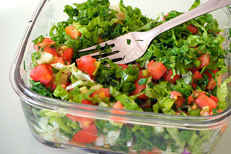 健康的生活方式 沙拉减肥 特配混合沙拉水果蔬菜食物盘子特写食谱营养标识饮食午餐图片