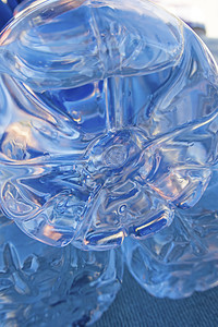 封闭塑料水瓶烧瓶生态回收茶点包装生活苏打液体塑料瓶子图片