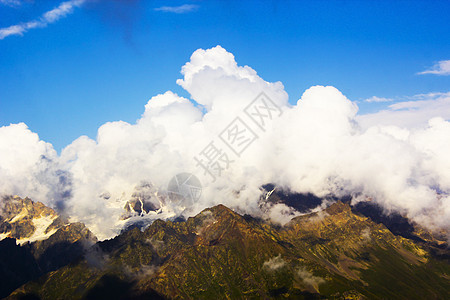 格鲁吉亚美丽的风景和山地景观 多姿多彩的地方爬坡景色季节旅游植物群旅行远足蓝色冒险山脉图片