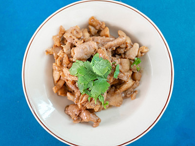 炒鸡是泰国流行的菜 f 是f菜单食品香料午餐盘子美食餐厅食物草本植物食谱图片