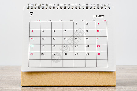 2021年7月 日历台 供组织者规划和提醒假期商业日历季节旅行日程办公室数字工作议程图片