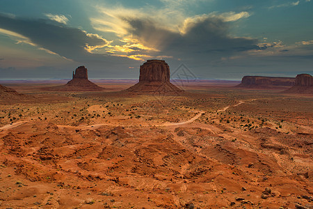 美国亚利桑那州犹他州边境的科罗拉多高原 地貌壮观沙漠公园山丘高原砂岩露头戏剧性氧化铁国家旅行图片