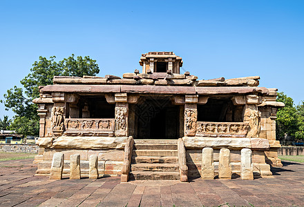 卡纳塔克邦八世纪古代印度卡纳塔克的艾霍尔石殿建筑学遗产旅游旅行地标雕刻作品古堤寺庙网站背景