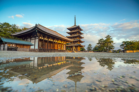 日本奈拉的五座神塔Kofukuji寺庙建筑天空旅行宗教文化传统建筑学风景佛教徒神社图片