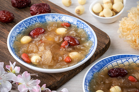 甜雪白真菌汤加莲花种子 奇奈斯餐厅饮食菌类治疗银耳美食盘子杯子甜点药品图片