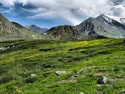 a Altai山脉 阿尔泰高山的美丽景观休闲活动旅行顶峰田园水库远足旅游天空野性图片
