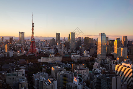 日落时东京天际摩天大楼地标城市商业游客天空旅行世界场景建筑学图片