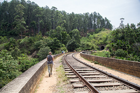 斯里兰卡德莫达拉著名的九座大桥铁路吸引力绿色游客地标旅行森林建筑学高地火车图片
