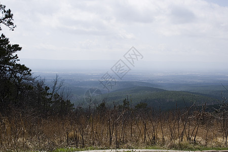 俄克拉荷马州瓦希塔山脉旅行山脉爬坡驾驶风景图片