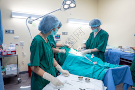 医院现代手术室背景模糊 手术室有手术设备的外科医生组 现代医学背景机器操作疾病情况卫生心灵心脏病学监视器器材程序图片