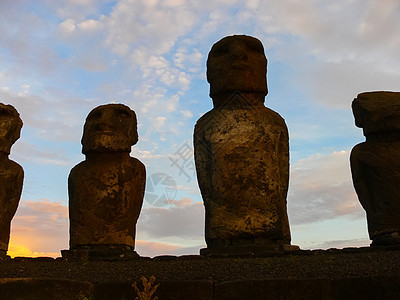 复活岛神像雕像火山天空活力面孔尊敬历史文化鸟人石头旅游图片