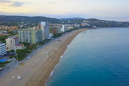 西班牙的地中海海岸 西班牙的海边法院鸟瞰图堡垒奢华岩石热带天堂日落海洋遗嘱全景图片