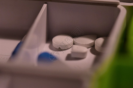 使用用平板药箱制作的不同药片预防卫生盒子药品药店疾病疼痛药物处方绿色图片
