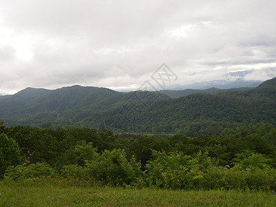 田纳西州山丘公园道上的大烟雾山山麓大路旅行风景图片