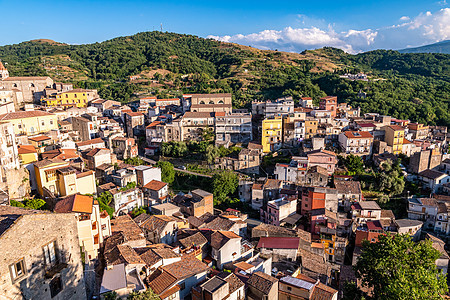 在意大利阳光明媚的夏日 席西里亚全景建筑公园村庄天空爬坡房子城市景观国家旅游图片