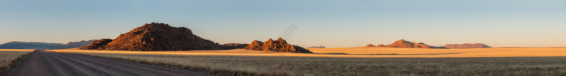 纳米比亚Namibrand地区全景风景阴影农村阳光旅游爬坡时段乡村旅行黄金图片