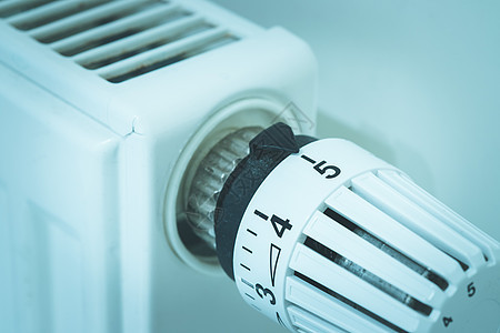 热器上暖气调节器 闭合画面 加热成本能源取暖费节能冻结活力温度气体恒温器饲料灯丝图片