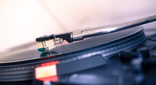 播放复古音乐 专业转换功能强的音频乙烯唱片音乐播放器立体声阳光塑料技术纽扣打碟机记录录音玩家声学图片