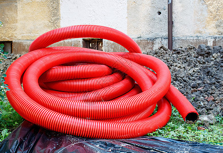 红色塑料管院子技术线圈管子材料管道圆形软管螺旋图片