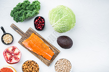 健康食物和饮食概念 文字空间的顶端视图 白底面产品重量营养生物活力平衡奶制品菜单小吃排毒图片