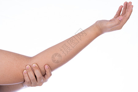 女性手握着她肘部孤立的白种背景 医疗 为广告概念提供保健腕骨疾病治疗按摩成人身体风湿脚气手臂理疗图片
