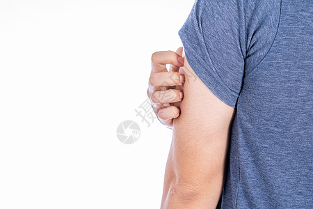 男性抓着他的手臂 孤立的白色背景 医疗 为广告概念提供保健症状划痕皮肤疾病补丁皮肤科医生湿疹病变治疗图片