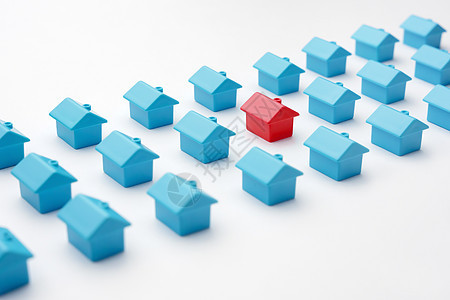 小屋村的房地产和房地产市场 按揭和买房子 三排蓝色玩具屋中的红色微型房屋模型与同类型微型房屋组不同背景图片