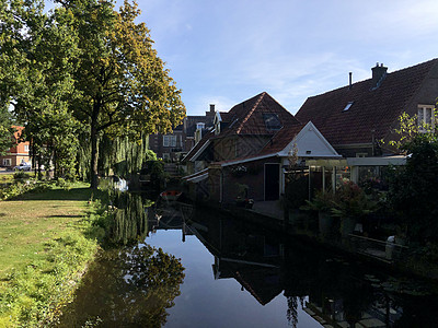 荷兰博尔库洛镇的运河背景图片