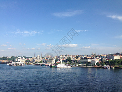 在土耳其伊斯坦布尔Halic Metro大桥看到金角图片