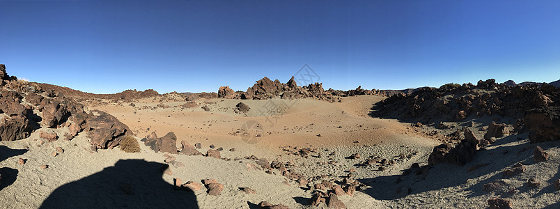 迭代山周围的全景景观太阳岩石顶峰蓝天火山月亮图片