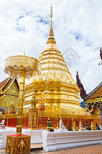 地标 清迈的重要旅游景点 道伊苏西普角 大金塔寺庙吸引力旅行建筑学天空佛塔宝塔海报艺术蓝色背景图片