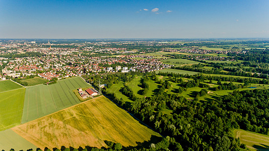 德国奥格斯堡Steppach村周围的空中观察 德国奥格斯堡草地房屋农村绿色晴天风景天线包围旅游乡村图片