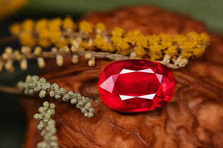 红宝石美容片礼物玻璃蓝色岩石石头美丽石榴石宝藏矿物青金石背景图片
