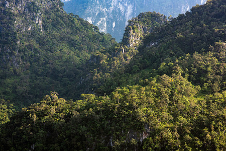 蓝天的山自然景象 这是泰国清迈旅游者访问的著名山全景风景旅游冒险岩石草地日落日出地标森林图片