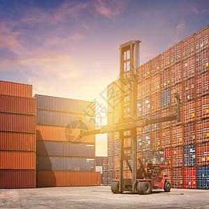 运输场的货物集装箱进口 出口工业反对运输 进口 出口 物流工业的蓝天环境图片