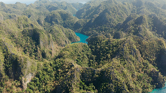 菲律宾热带岛屿的卡扬甘山湖 科隆 帕拉万蓝色旅行天线冠冕海岸风景景观旅游天堂图片