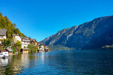 奥地利Hallstat山村的景色很美 风景很好教会村庄旅游高山晴天旅行建筑学文化遗产假期图片