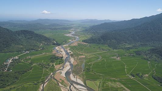 菲律宾有农田的山地谷 山区山谷场地顶峰农场农业岩石天空乡村鸟瞰图绿色农村图片