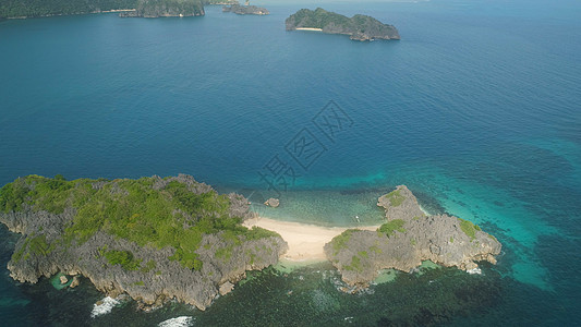 卡拉莫群岛的海景 菲律宾南卡马里纳海岸假期海洋热带风景森林岩石海滩旅行图片