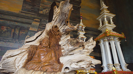 巴厘寺庙岛的布达雕像佛教徒崇拜寺庙宗教地标神社旅行文化建筑建筑学图片